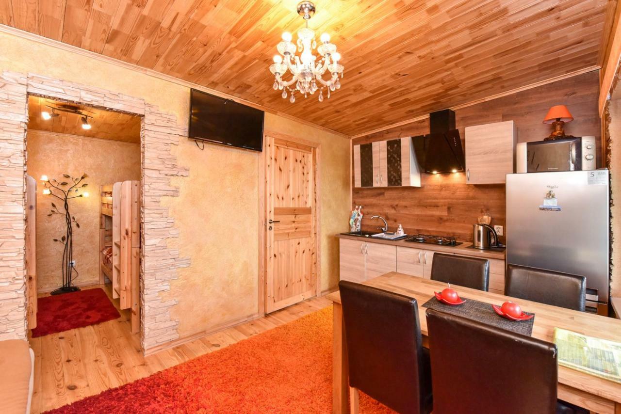 Zelta Pirts Guest House Ventspils Esterno foto