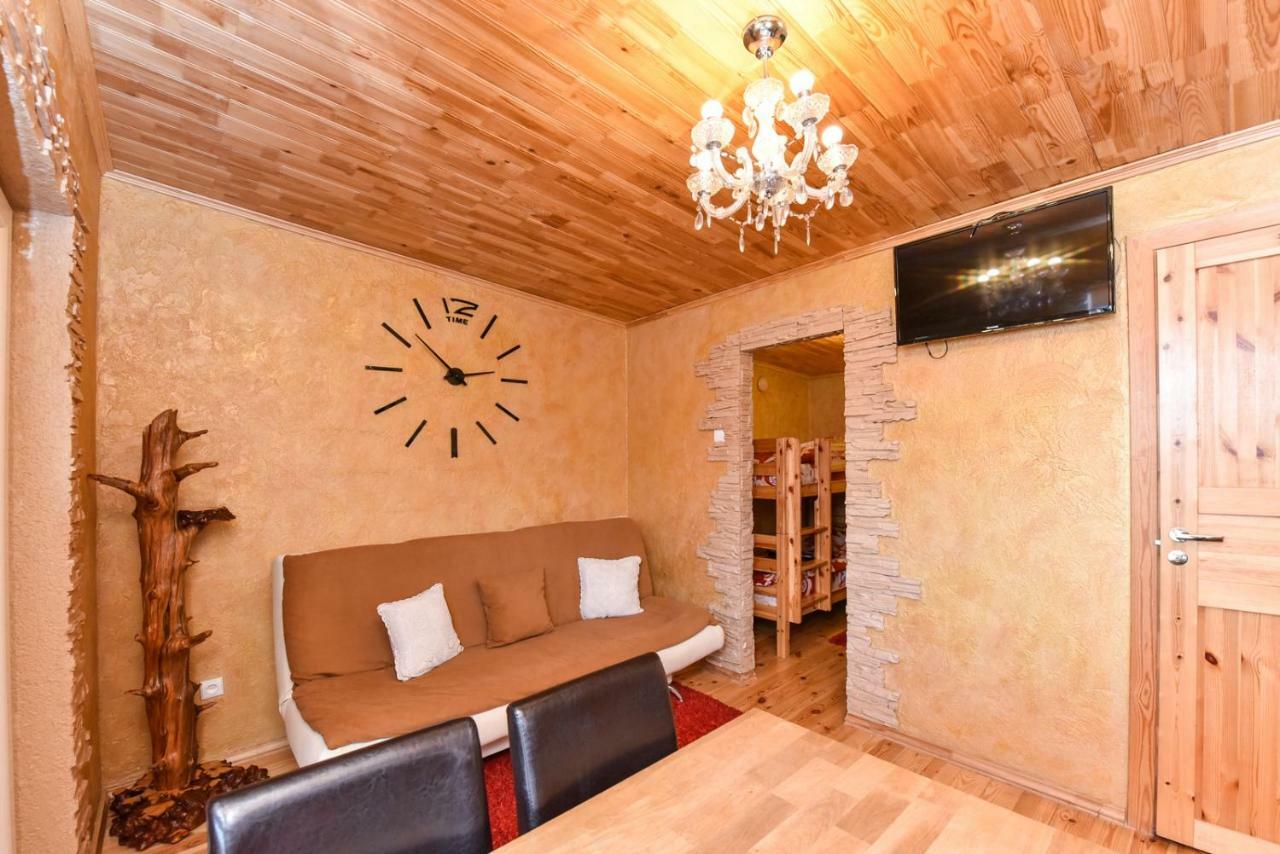 Zelta Pirts Guest House Ventspils Esterno foto